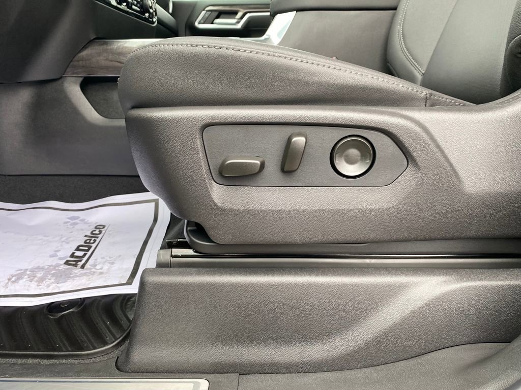 New 2026 Chevrolet Silverado 3500 LTZ w/ LTZ Premium Package image 23
