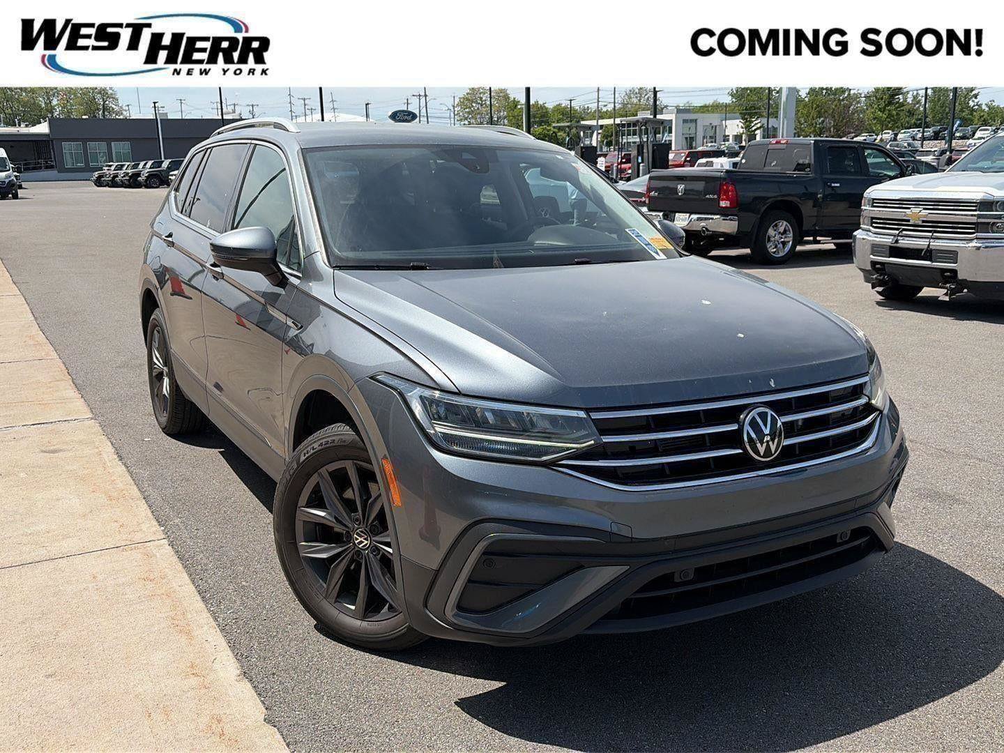 Used 2023 Volkswagen Tiguan SE AWD/4WD image 59