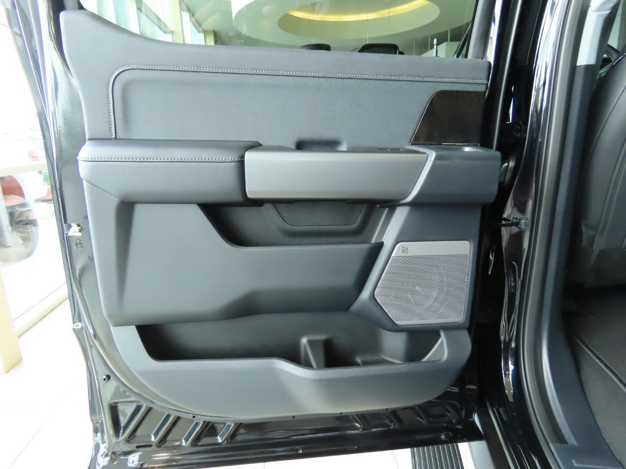 New 2026 Ford F250 Lariat w/ Black Appearance Package image 16