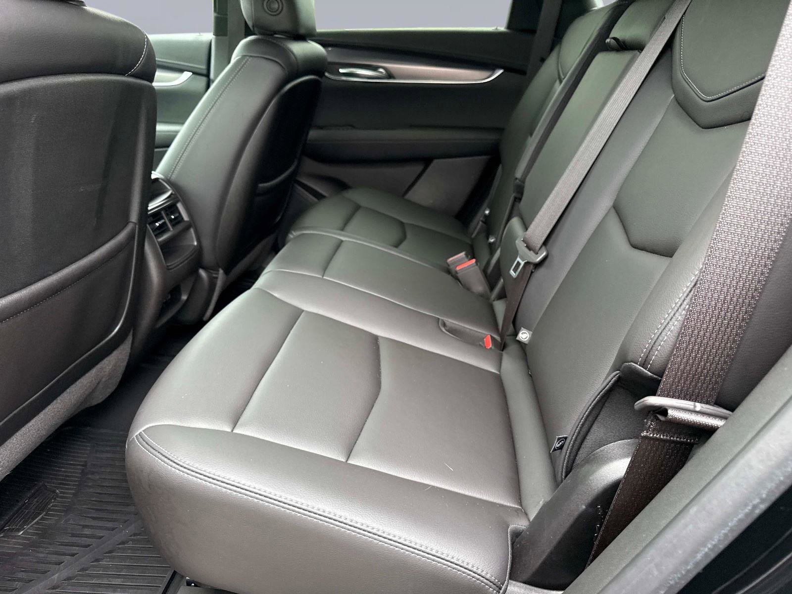 Used 2023 Cadillac XT5 Luxury FWD image 15
