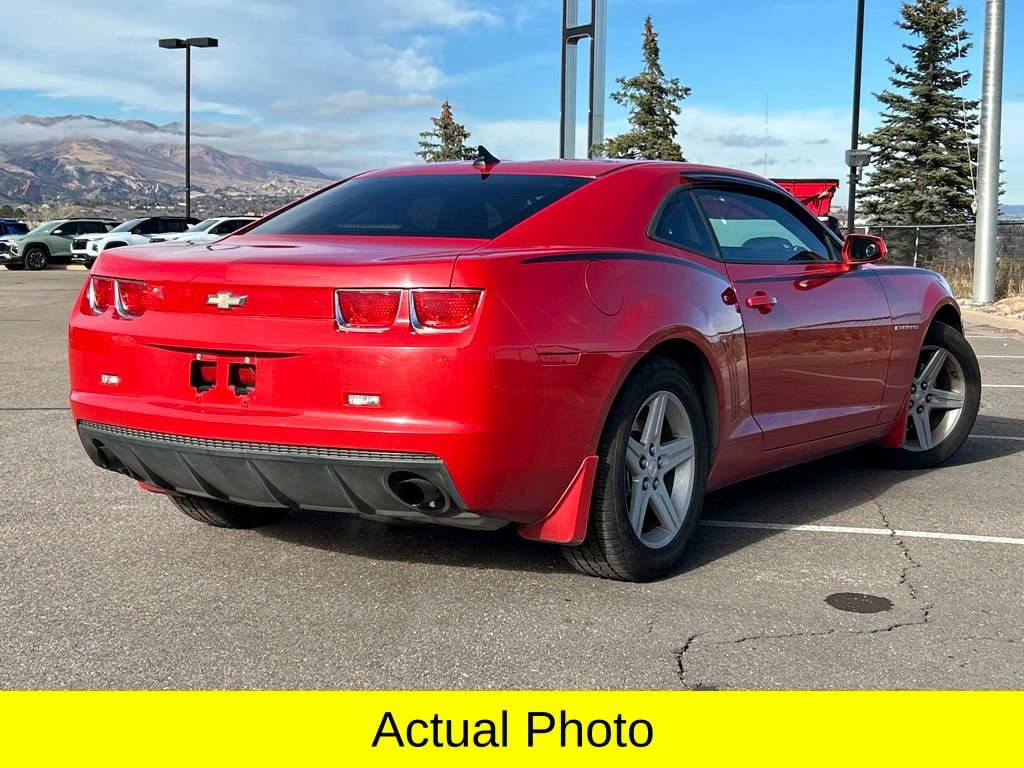 Used 2010 Chevrolet Camaro LT image 2