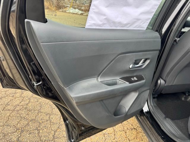 New 2026 Nissan Kicks SV w/ SV Premium Package image 4