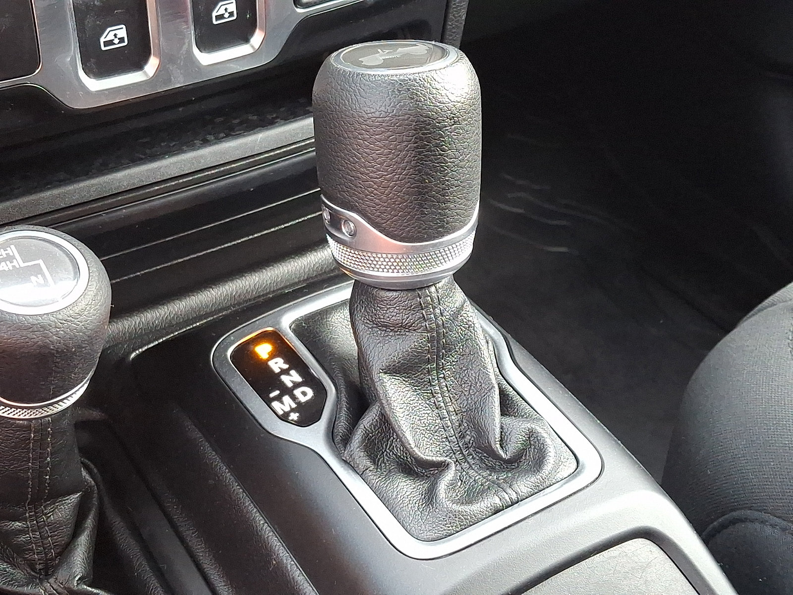 Certified 2021 Jeep Wrangler Sport AWD/4WD image 14
