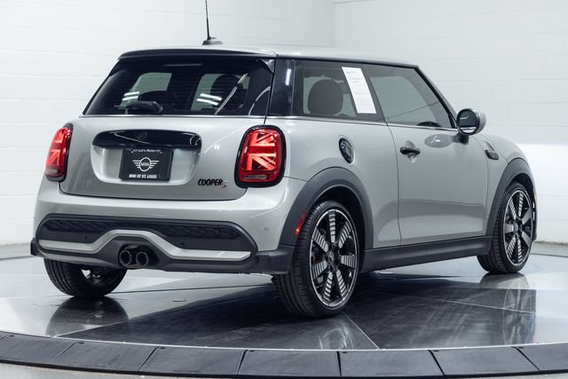 Certified 2024 MINI Cooper S FWD image 10