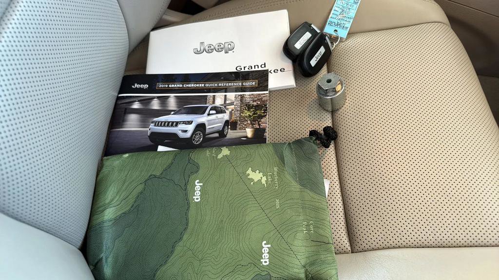 Used 2019 Jeep Grand Cherokee Overland RWD image 43