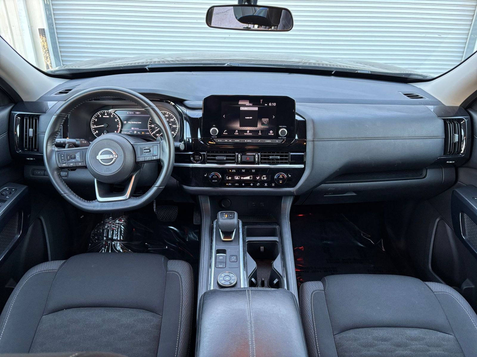 Used 2025 Nissan Pathfinder SV AWD/4WD image 36