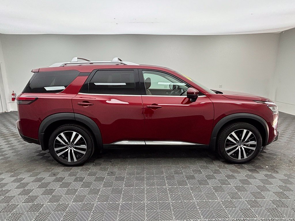 Used 2023 Nissan Pathfinder Platinum AWD/4WD image 7