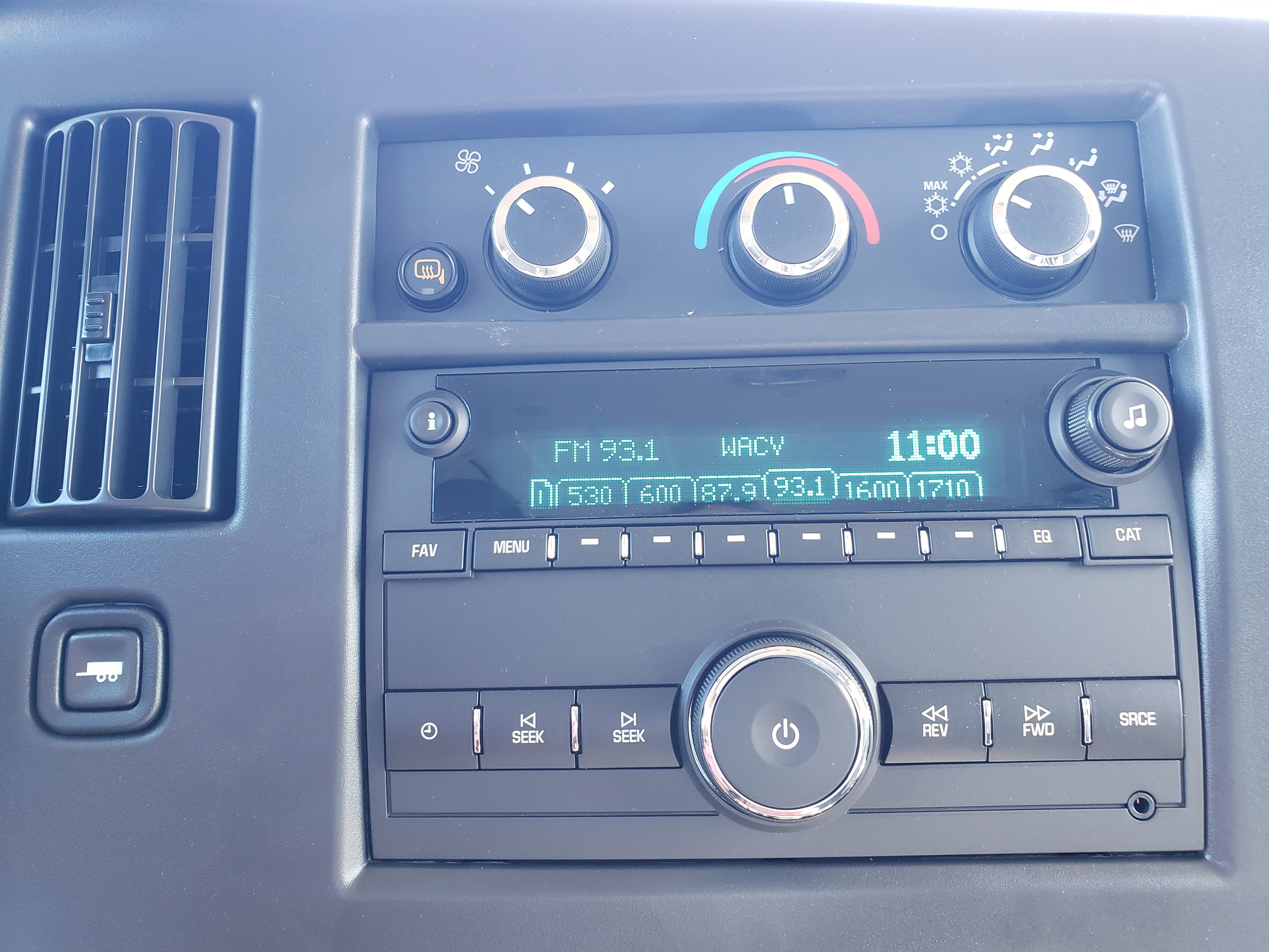 New 2025 Chevrolet Express 2500 Extended w/ Driver Convenience Package image 23