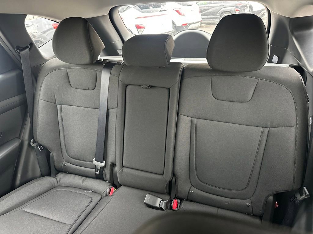 New 2026 Hyundai Tucson Blue SE image 22