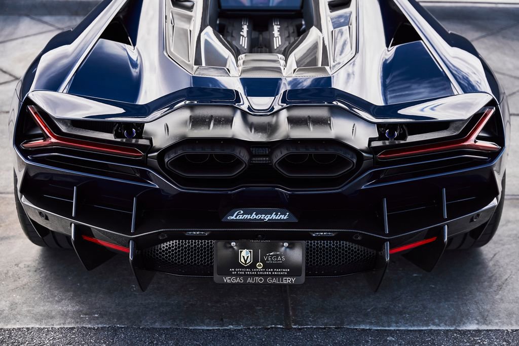 Used 2025 Lamborghini Revuelto AWD/4WD image 30