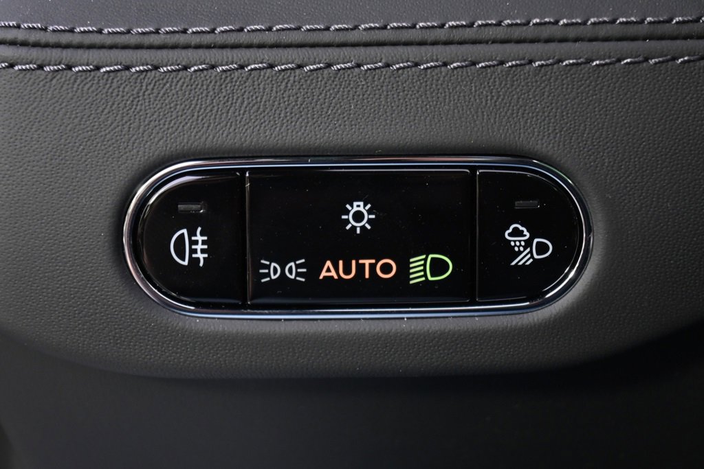 Used 2024 Bentley Continental GT image 30