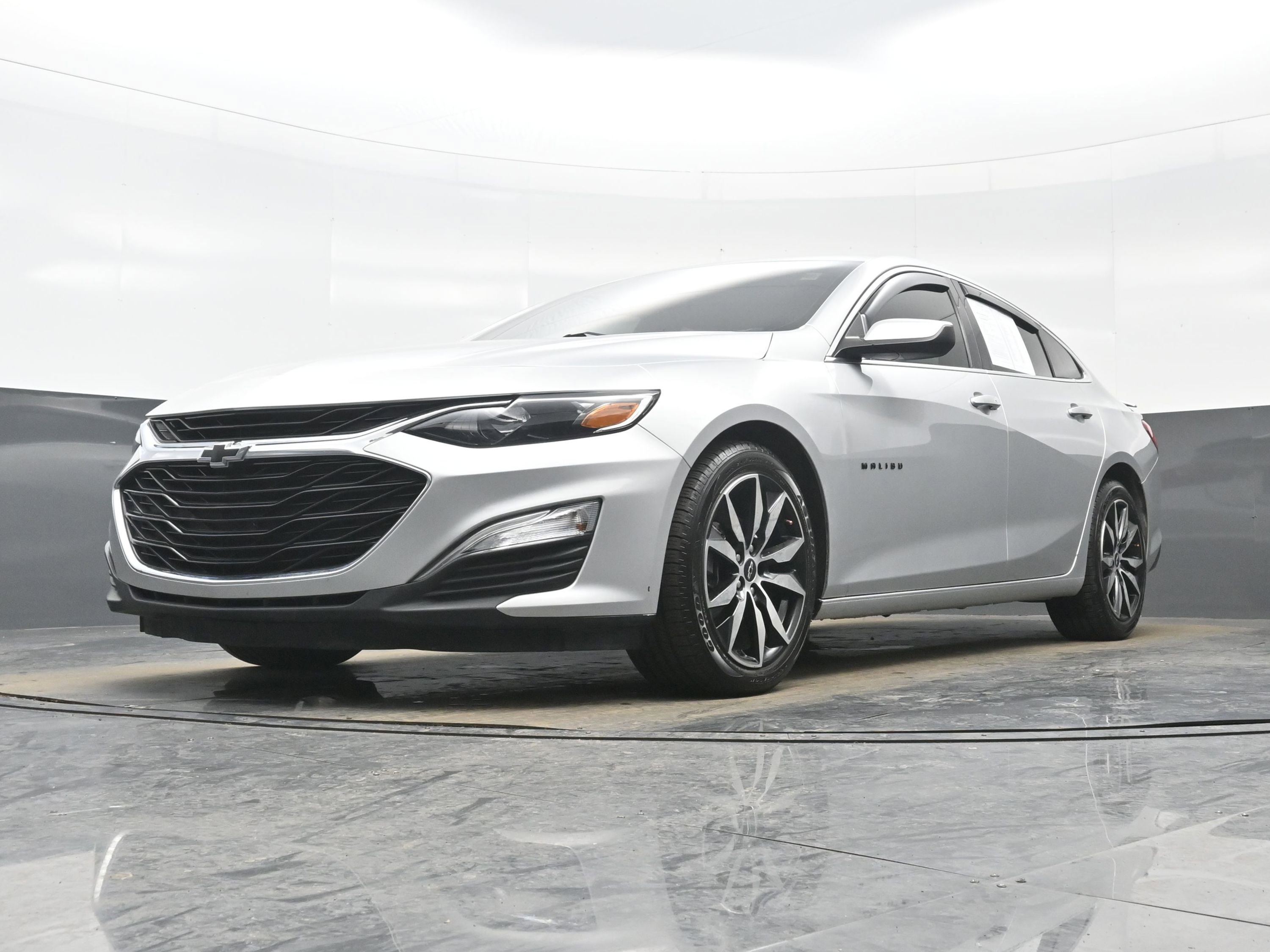 Used 2022 Chevrolet Malibu RS image 25