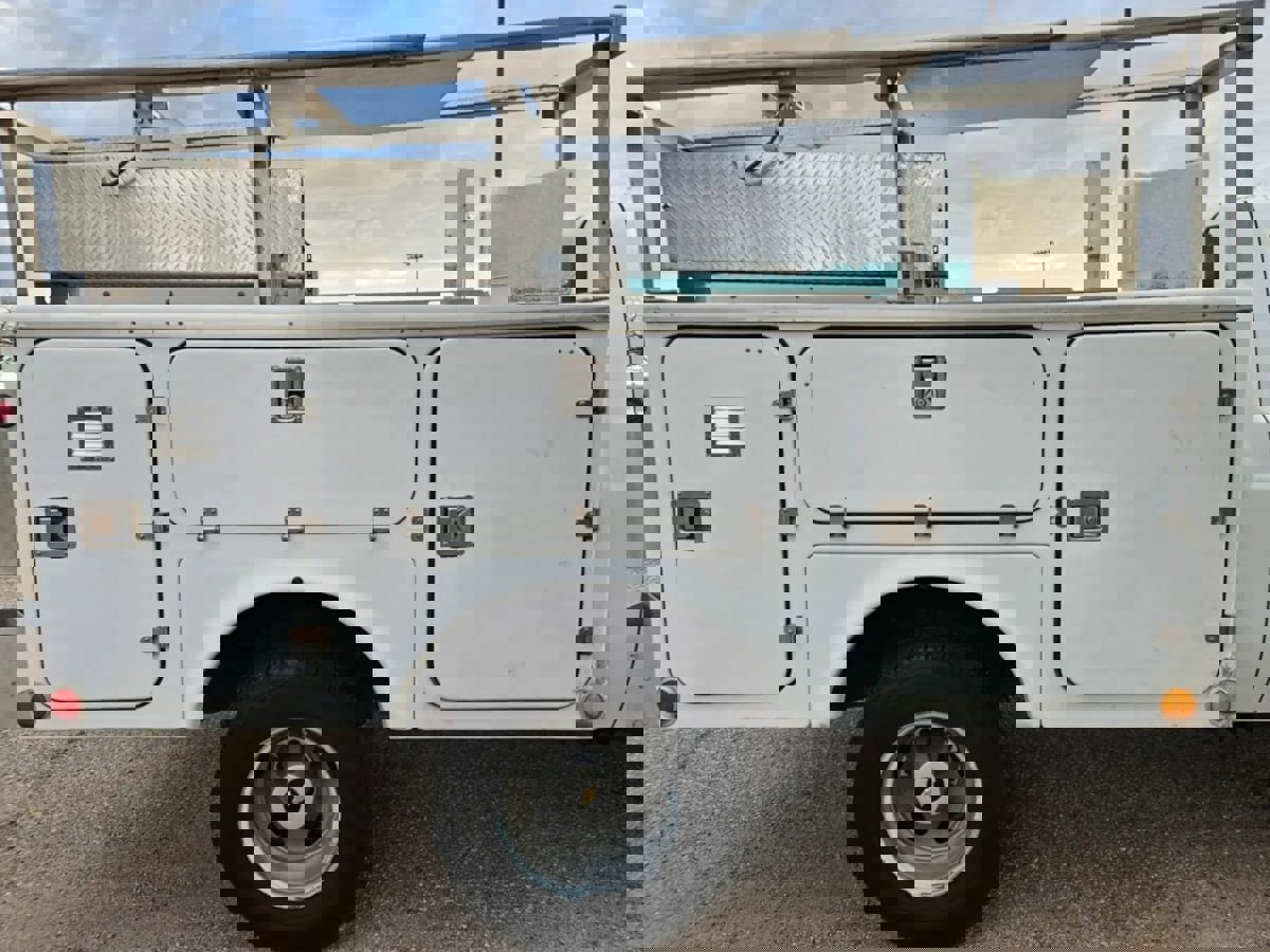 Used 2014 Chevrolet Silverado 3500 W/T image 5