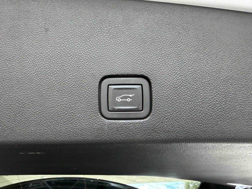 Used 2021 Cadillac XT6 Sport AWD/4WD image 34