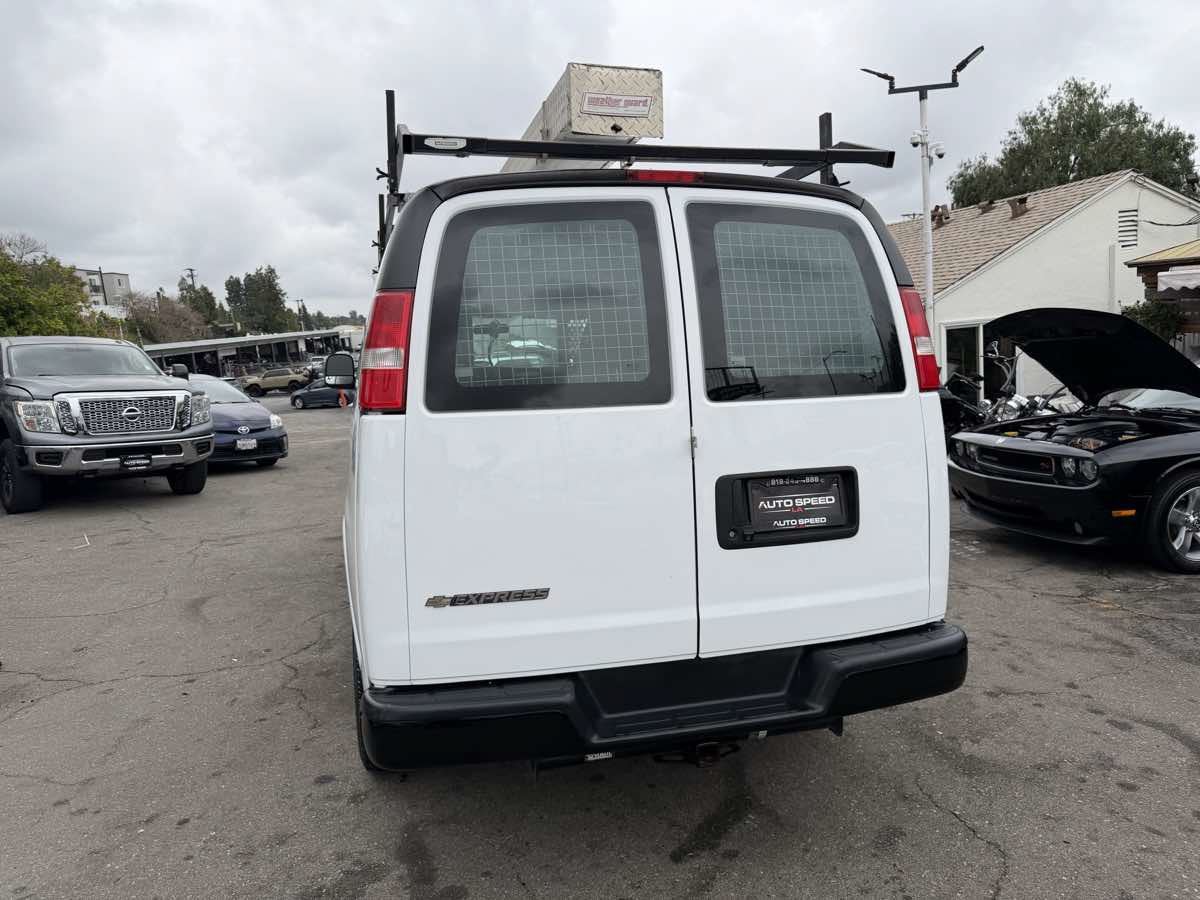 Used 2020 Chevrolet Express 2500 w/ Driver Convenience Package RWD image 5