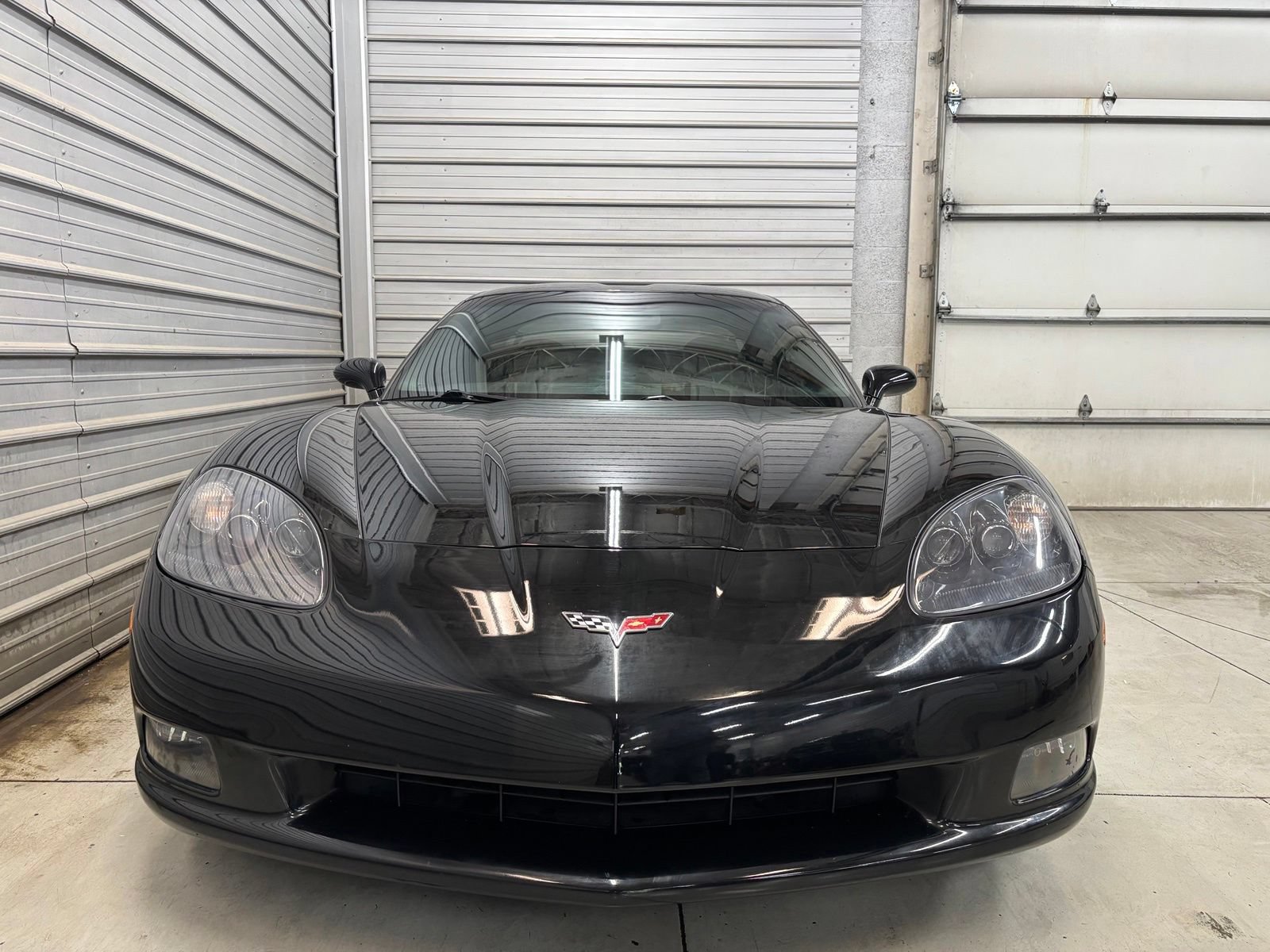 Used 2009 Chevrolet Corvette Coupe RWD image 3