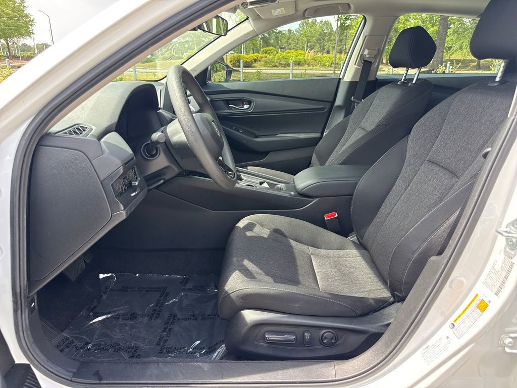 Used 2024 Honda Accord EX image 13