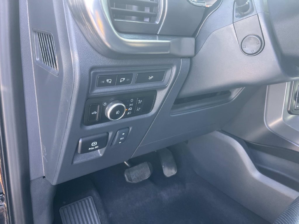 Used 2023 Ford F150 Lariat w/ Equipment Group 502A High AWD/4WD image 35