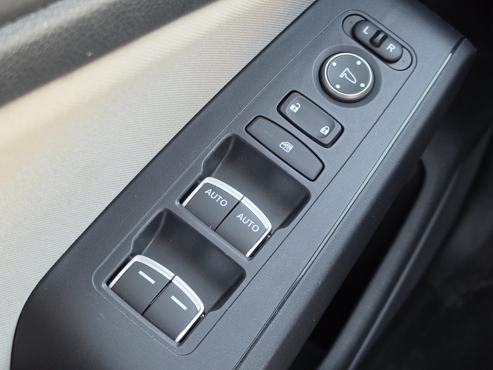 Used 2023 Honda Civic LX image 13