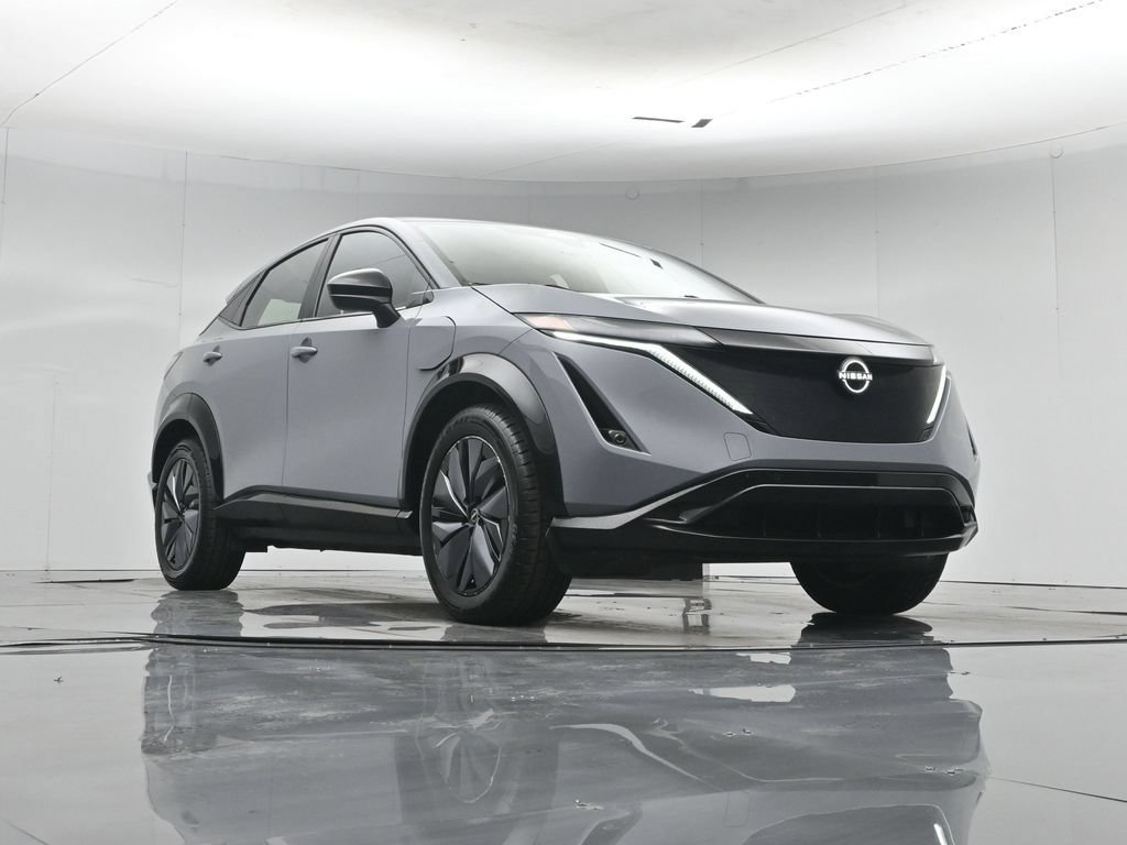 Used 2023 Nissan Ariya AWD image 48