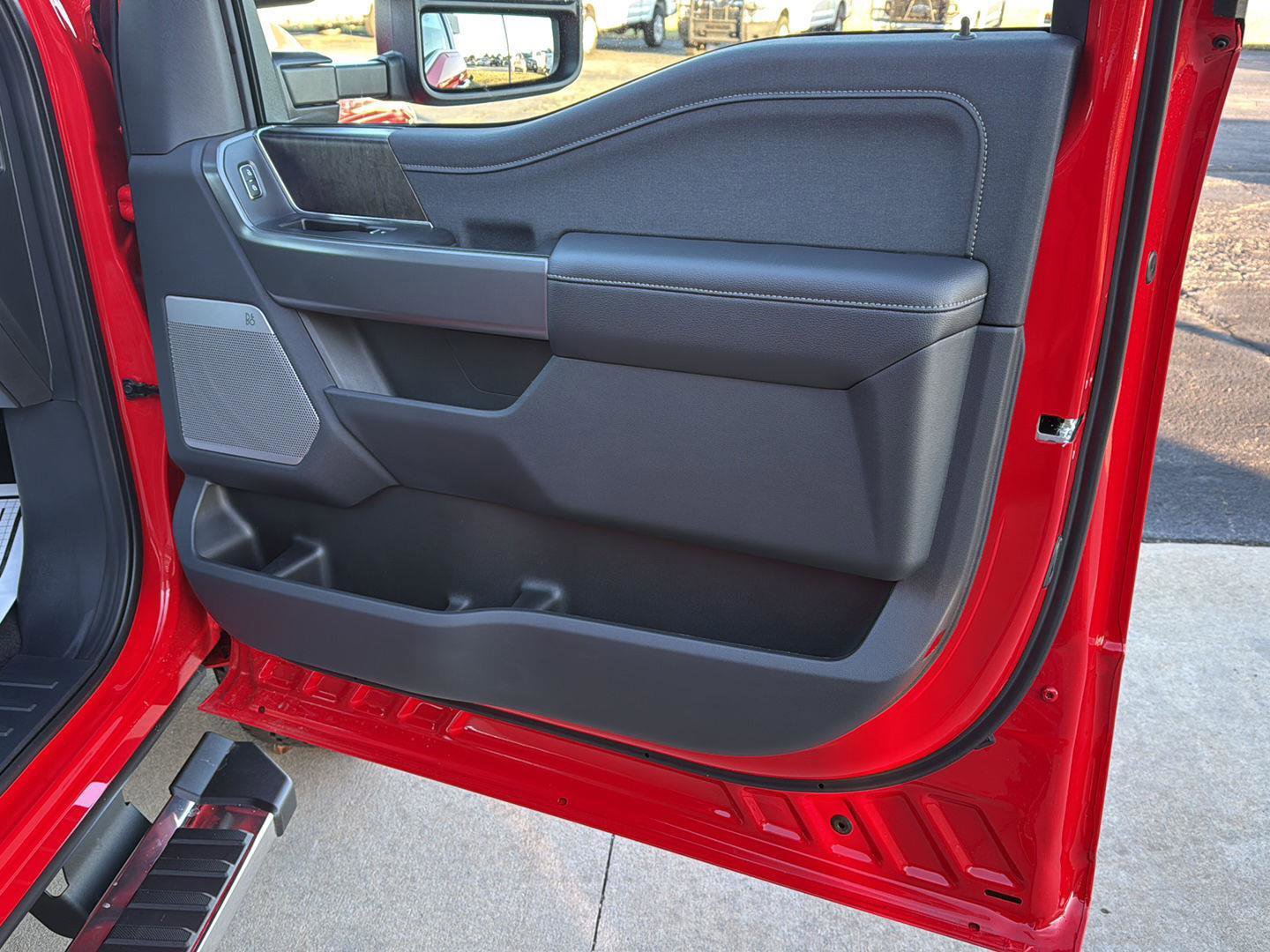 New 2026 Ford F250 Lariat w/ Chrome Package image 18