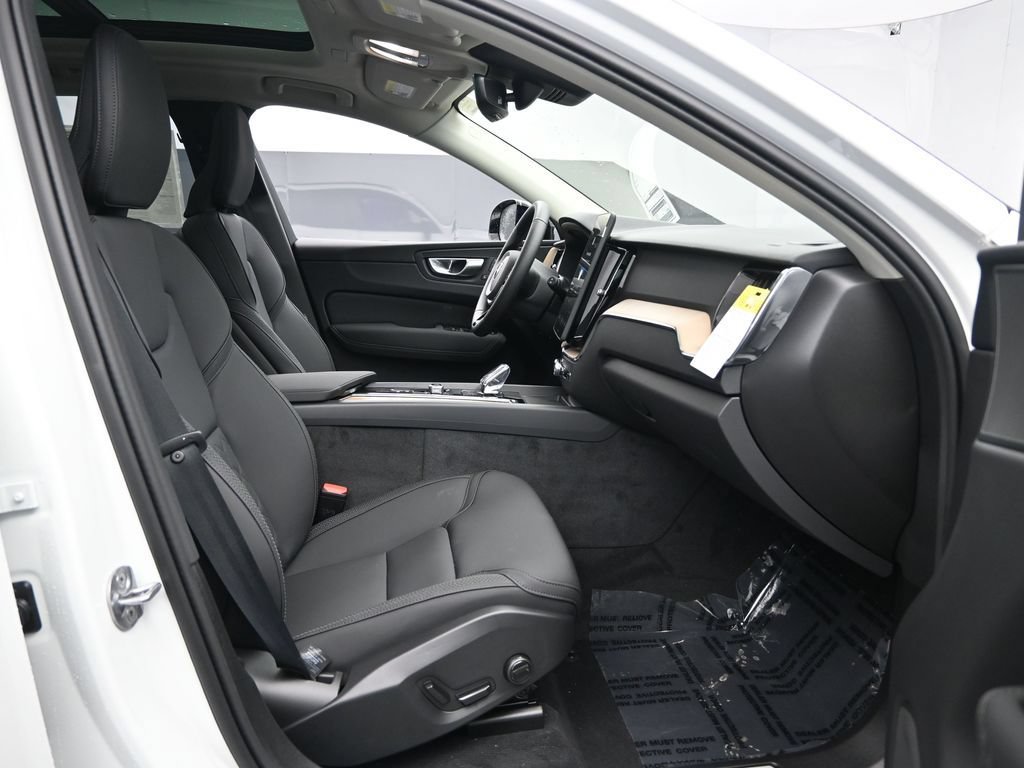 New 2026 Volvo XC60 B5 Plus w/ Climate Package AWD/4WD image 25
