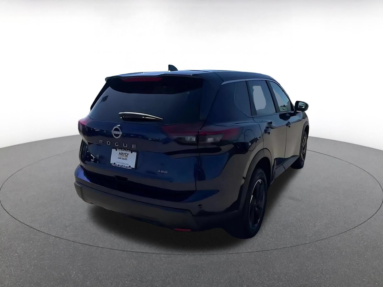 Used 2025 Nissan Rogue SV AWD/4WD image 13