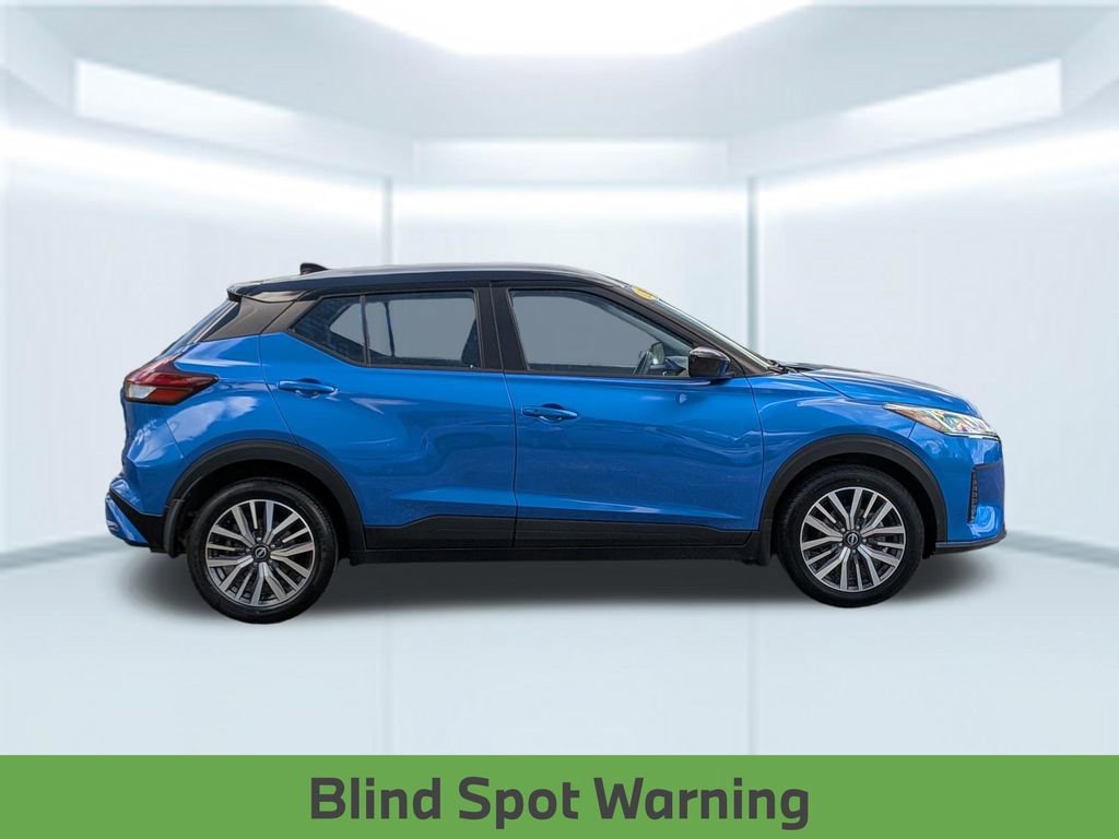Used 2023 Nissan Kicks SV FWD image 9