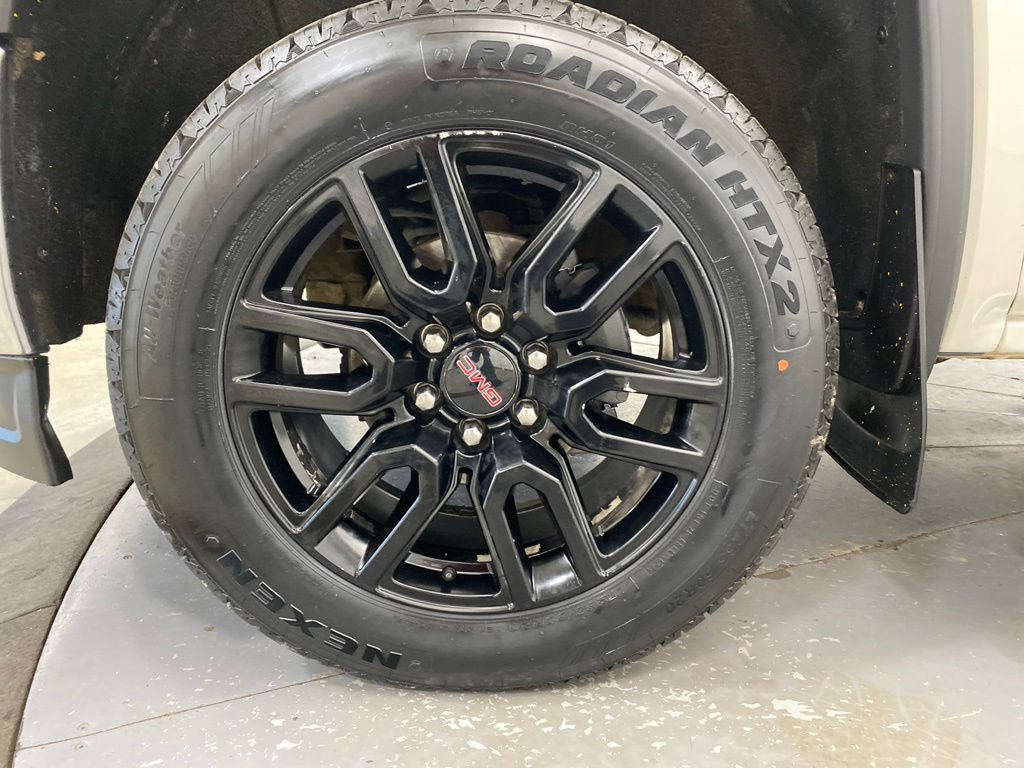 Used 2015 GMC Sierra 1500 SLT w/ SLT Crew Cab Value Package AWD/4WD image 10