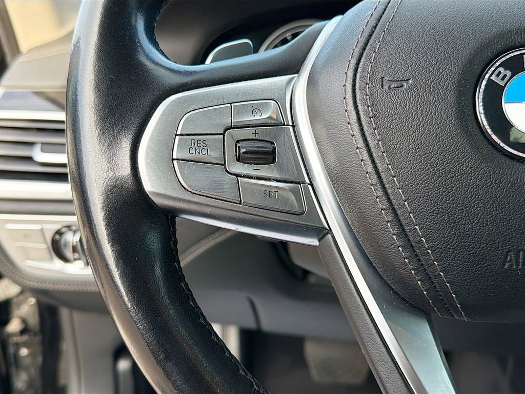 Used 2018 BMW 740i image 36