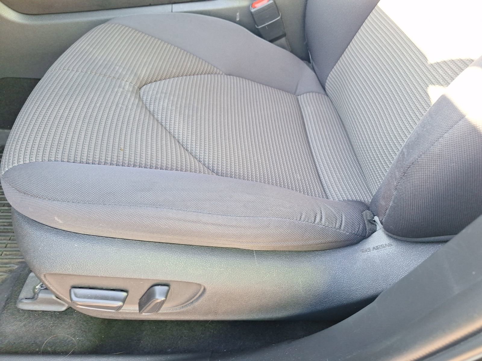 Used 2022 Toyota Highlander L image 13