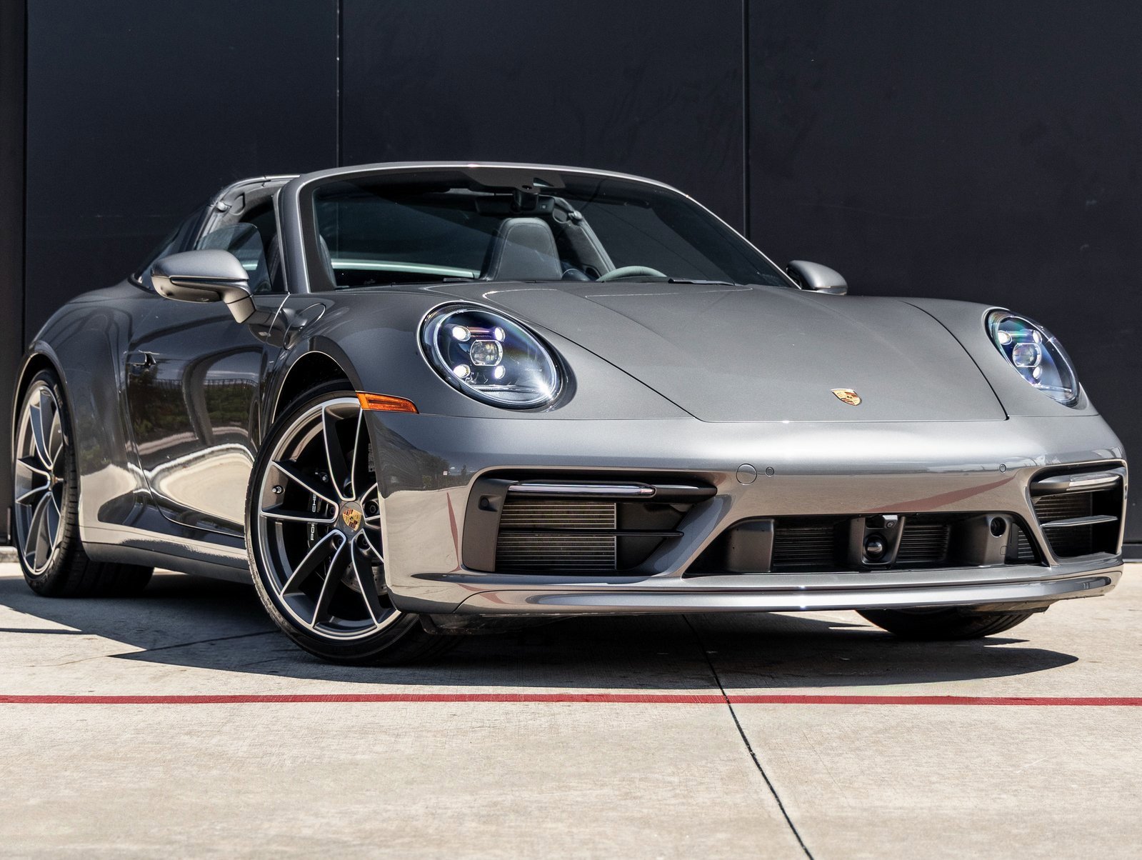 Used 2024 Porsche 911 Targa 4S w/ Premium Package image 6