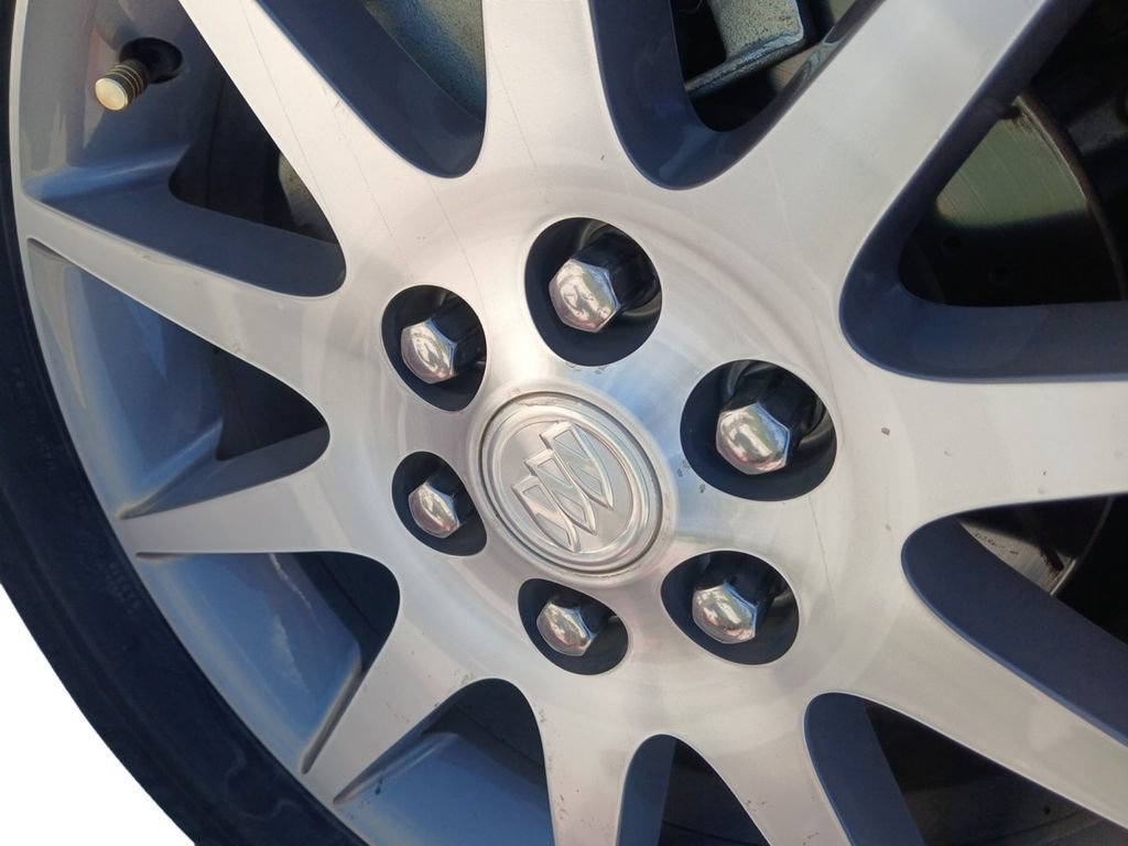 Used 2015 Buick Enclave Leather FWD image 16