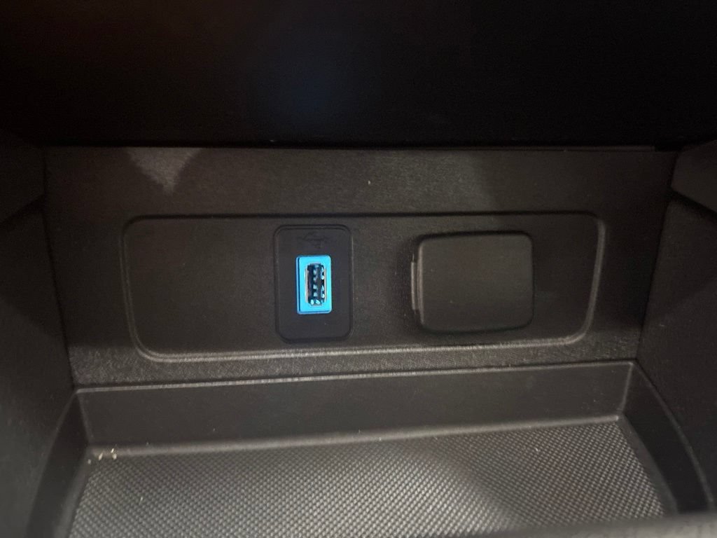 Used 2019 Ford Escape SEL AWD/4WD image 17