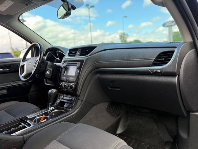 Used 2017 Chevrolet Traverse LT AWD/4WD image 17