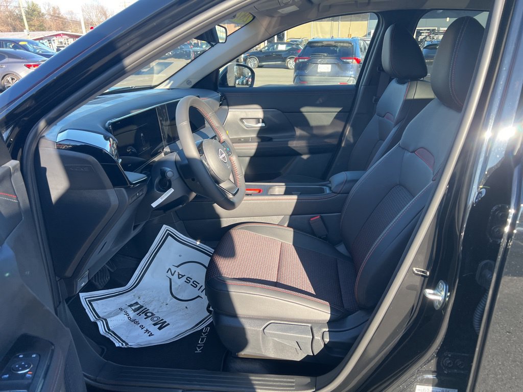 New 2026 Nissan Kicks SR w/ Cold Weather Package AWD/4WD image 28
