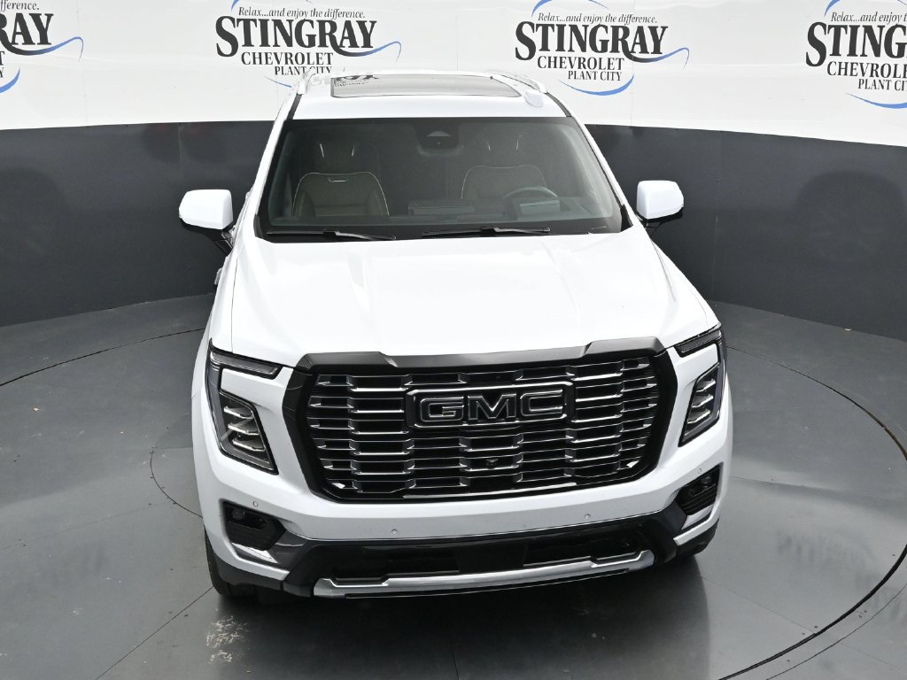 Certified 2026 GMC Yukon Denali Ultimate w/ LPO, Floor Liner Package AWD/4WD image 19