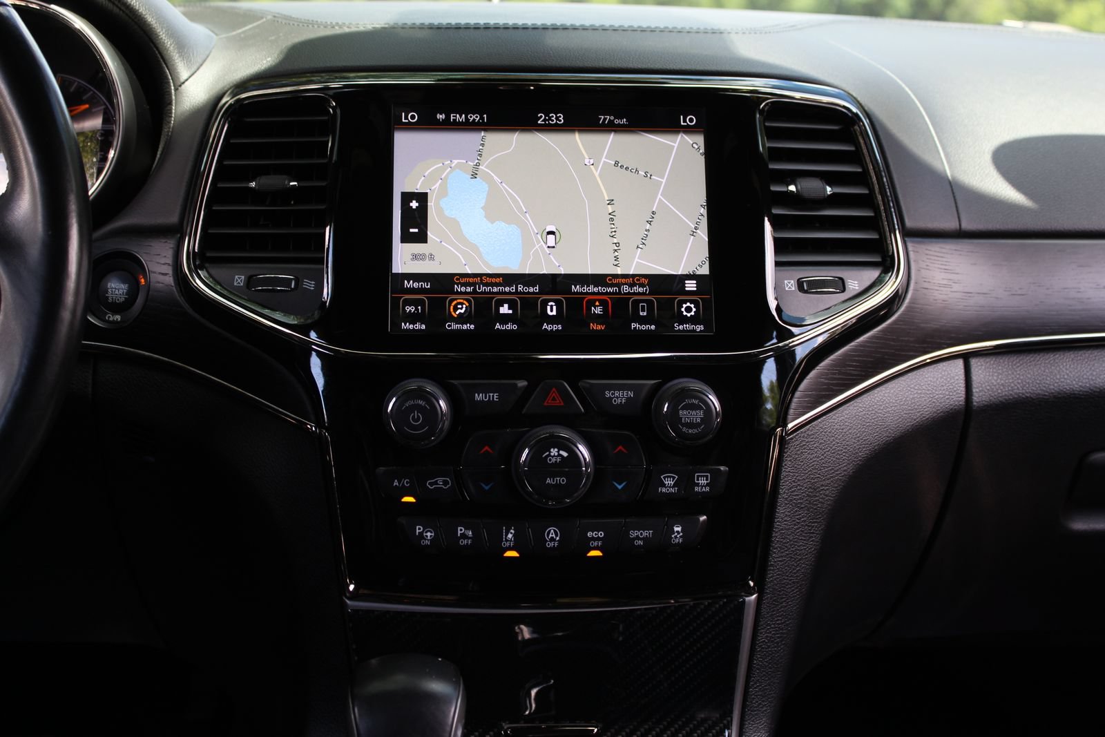 Used 2020 Jeep Grand Cherokee High Altitude AWD/4WD image 18