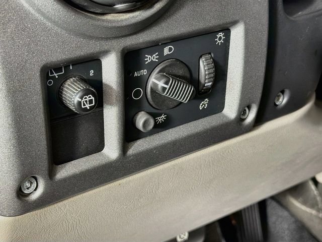 Used 2003 HUMMER H2 w/ Preferred Equipment Group AWD/4WD image 10