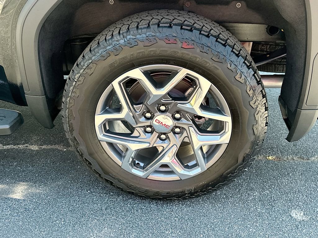 New 2026 GMC Sierra 1500 SLT image 24