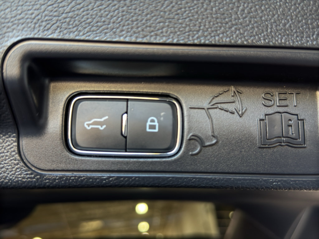 Used 2025 Ford Explorer ST AWD/4WD image 22
