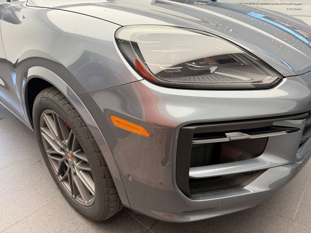 New 2026 Porsche Cayenne S AWD/4WD image 27