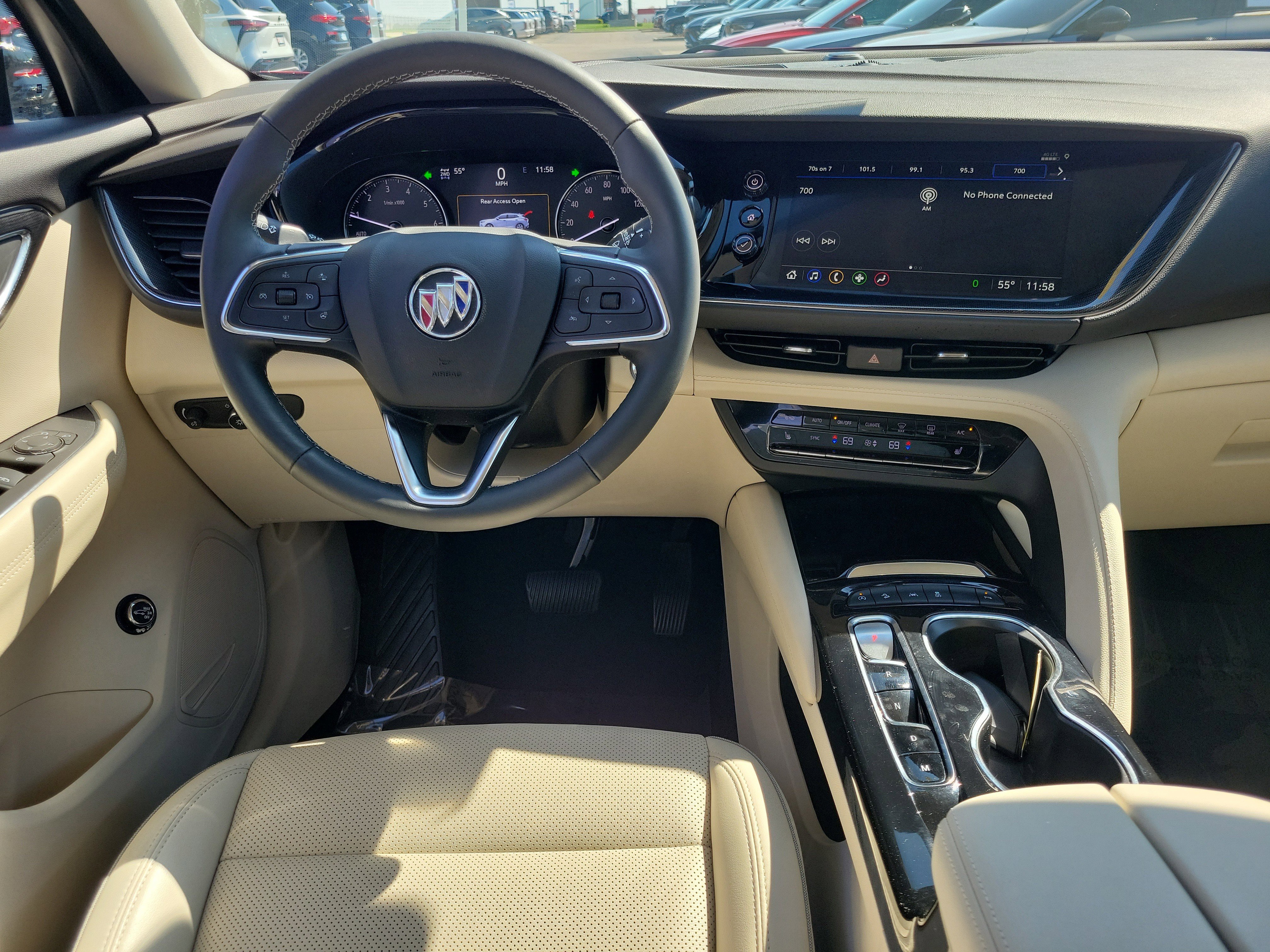 Used 2023 Buick Envision Essence image 10