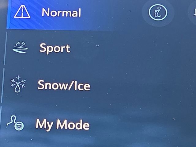 New 2026 Chevrolet Equinox EV LT image 35