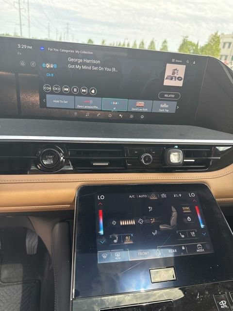 Used 2025 INFINITI QX80 Sensory AWD/4WD image 13