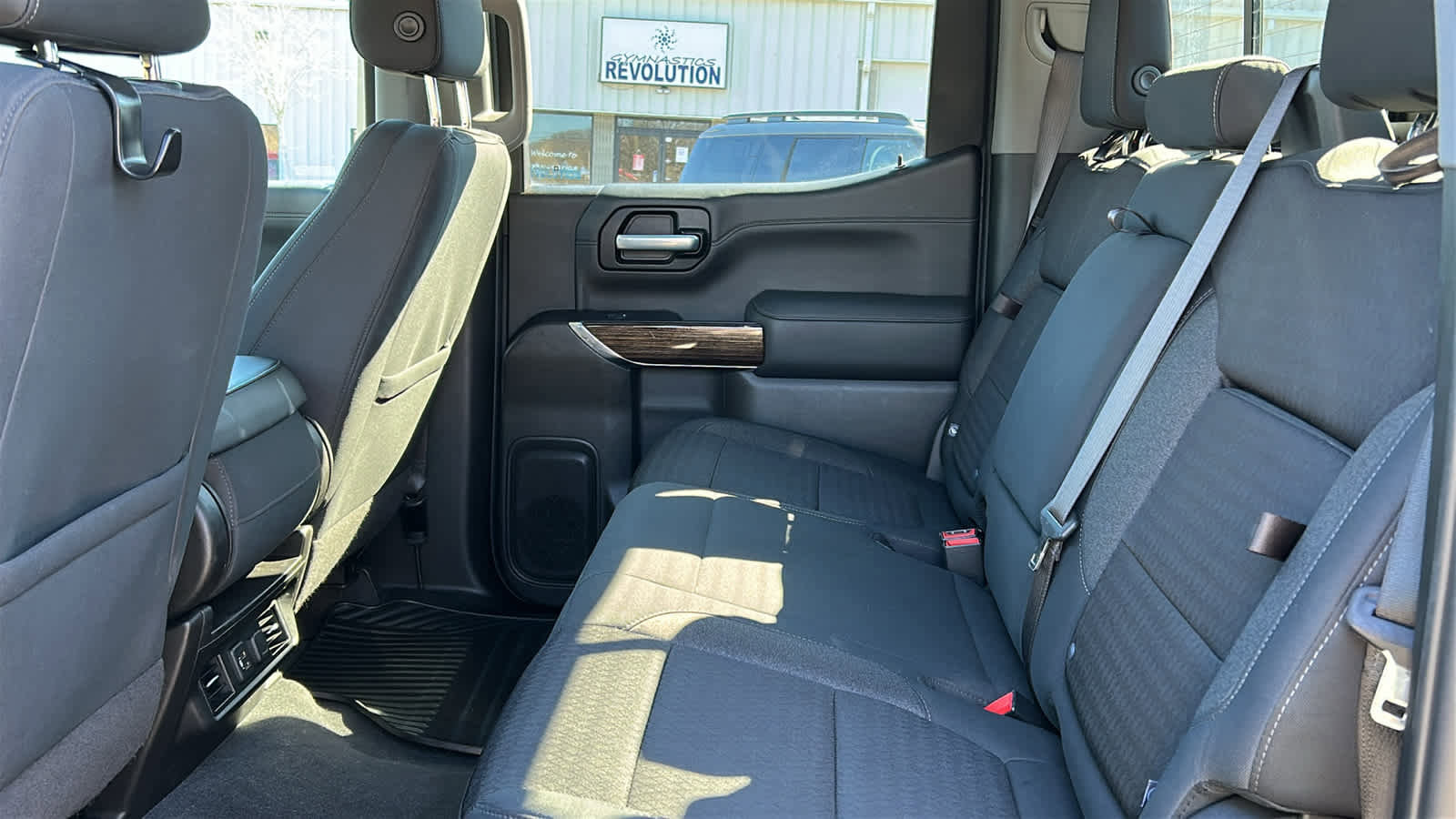 Used 2020 GMC Sierra 1500 SLE w/ SLE Value Package image 24