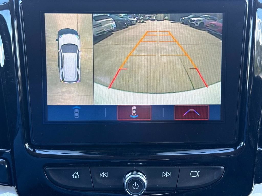 Used 2019 Chevrolet Traverse Premier w/ Driver Confidence II Package FWD image 29