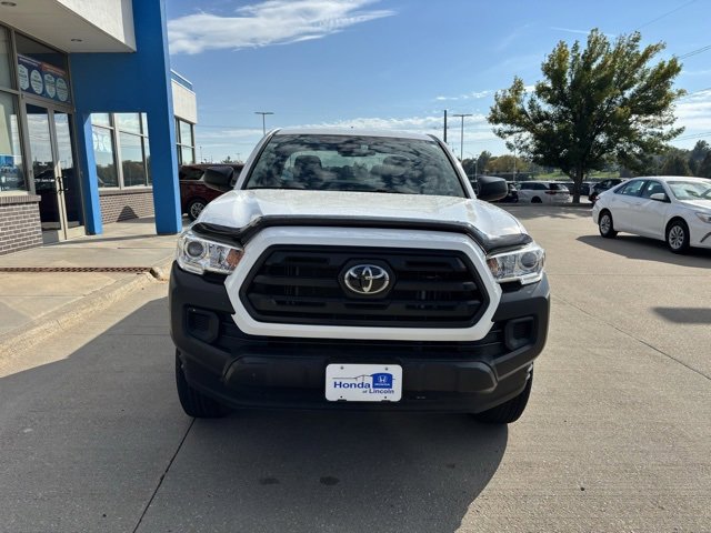 Used 2019 Toyota Tacoma SR image 2
