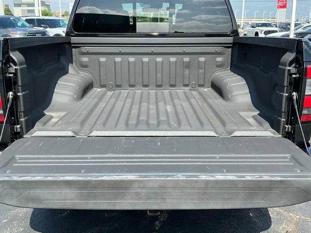Used 2023 Nissan Frontier PRO-4X w/ Technology Package AWD/4WD image 13