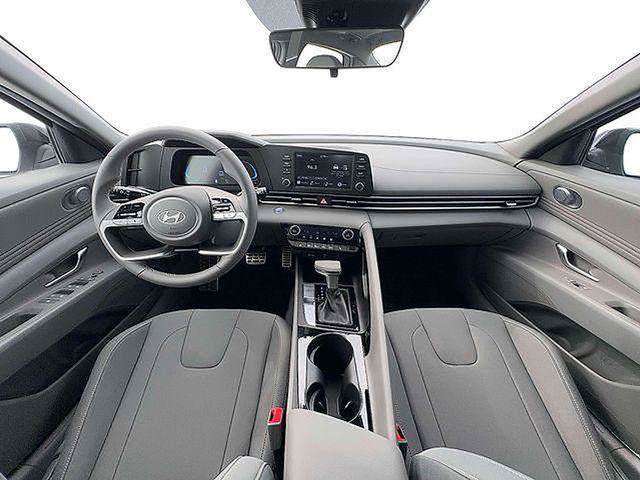 New 2026 Hyundai Elantra SEL Sport FWD image 15